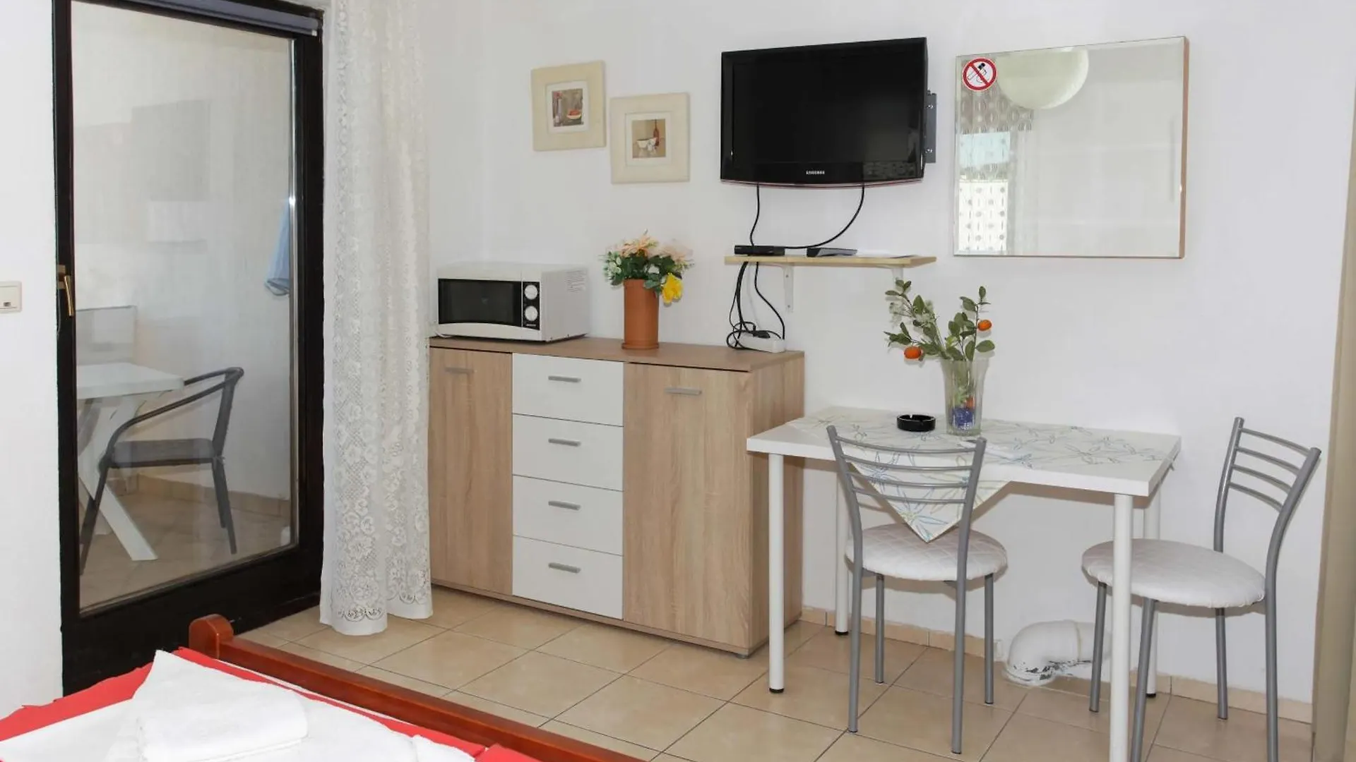 Apartments Antonio Pag Town 0*,  Croazia