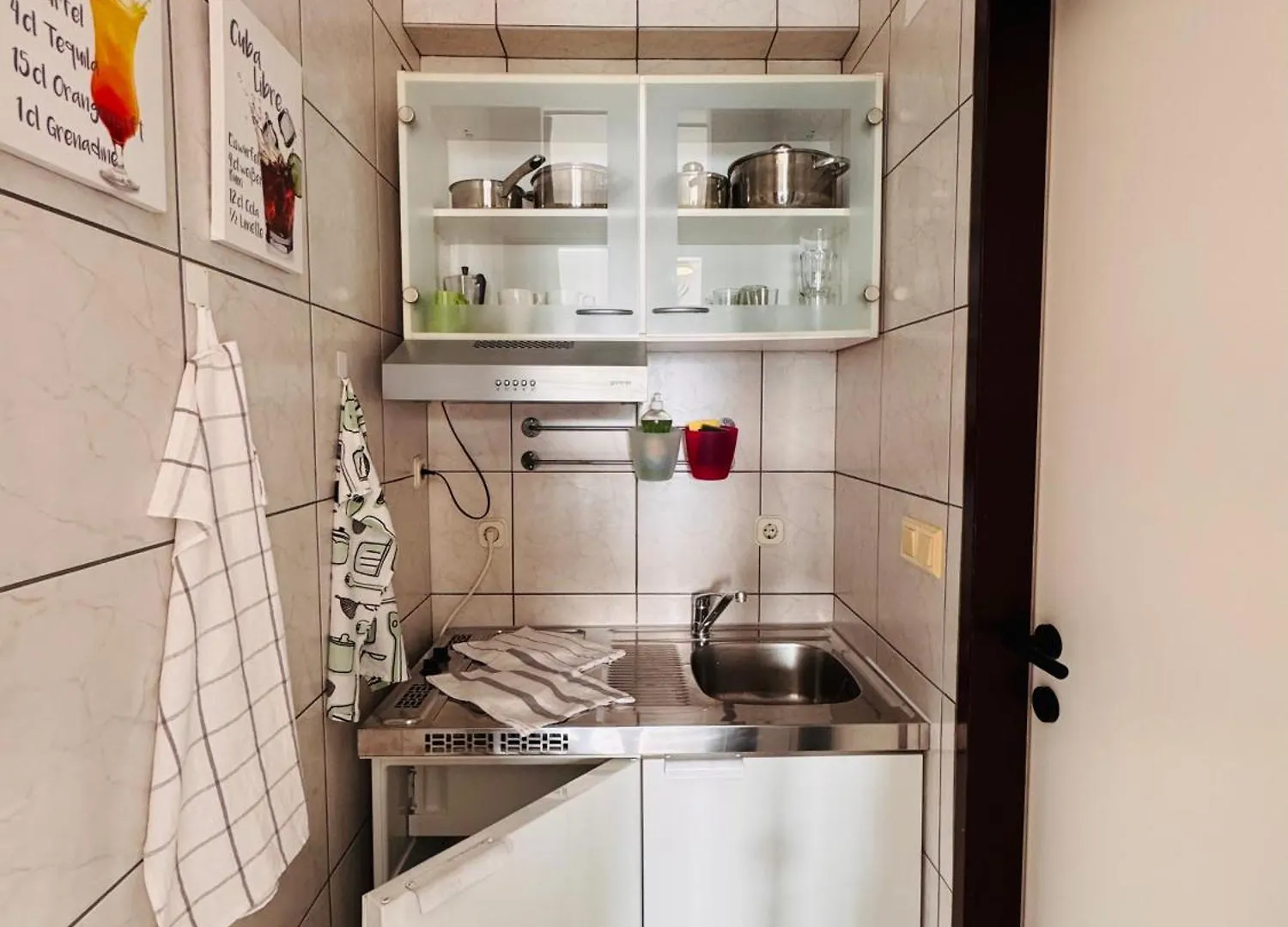 Apartments Antonio باغ