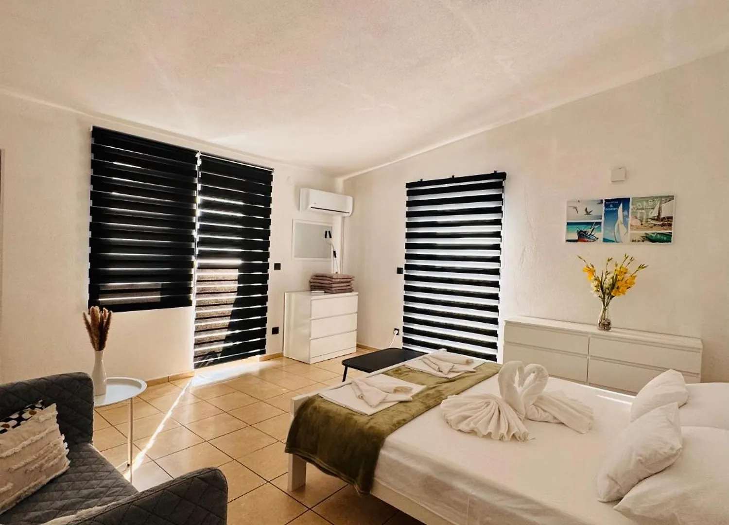 Apartments Antonio باغ
