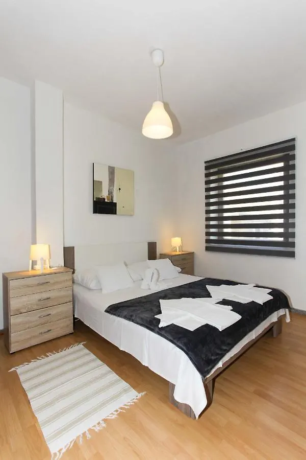 Apartments Antonio Pag Town