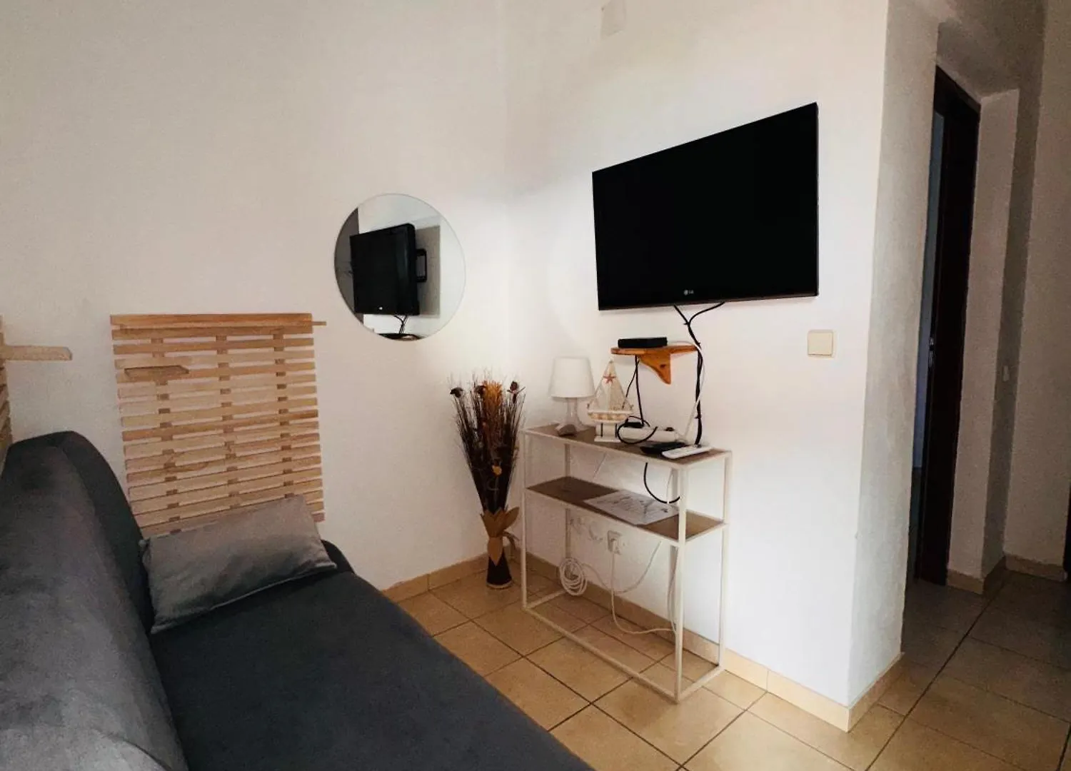 Apartments Antonio Pag Town