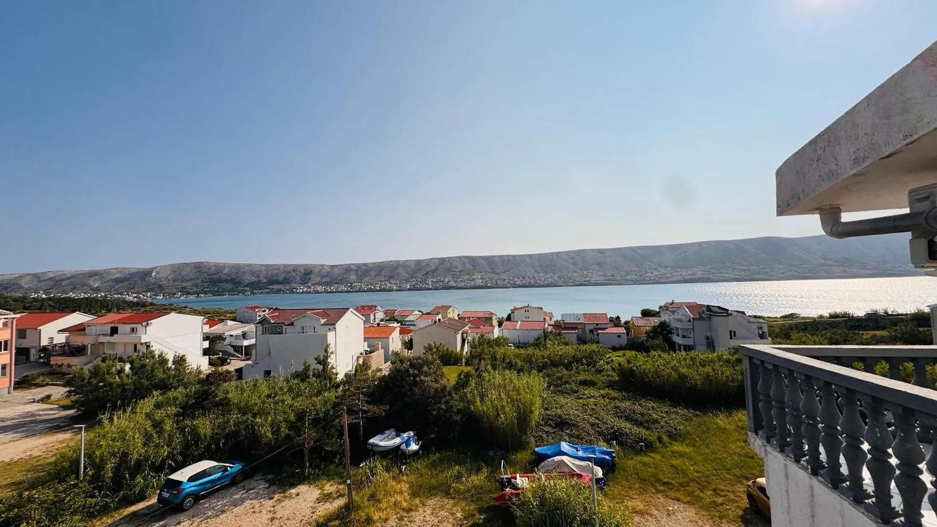 Apartments Antonio Pag Town